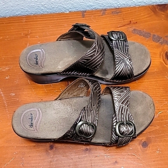 DANSKO SOPHIE WOMEN'S GOLD METALLIC SLIP ON SLIDER WEDGE STRAPS SANDAL 37 - Picture 2 of 9